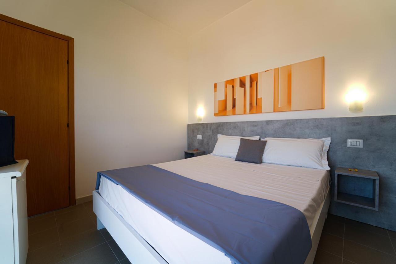Hotel Rivabella Davoli Luaran gambar