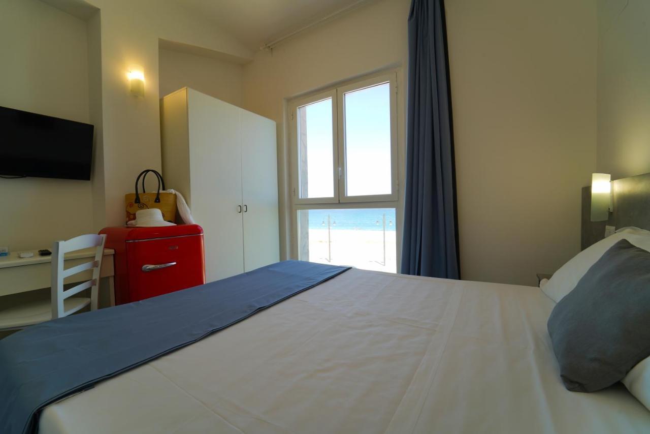 Hotel Rivabella Davoli Luaran gambar