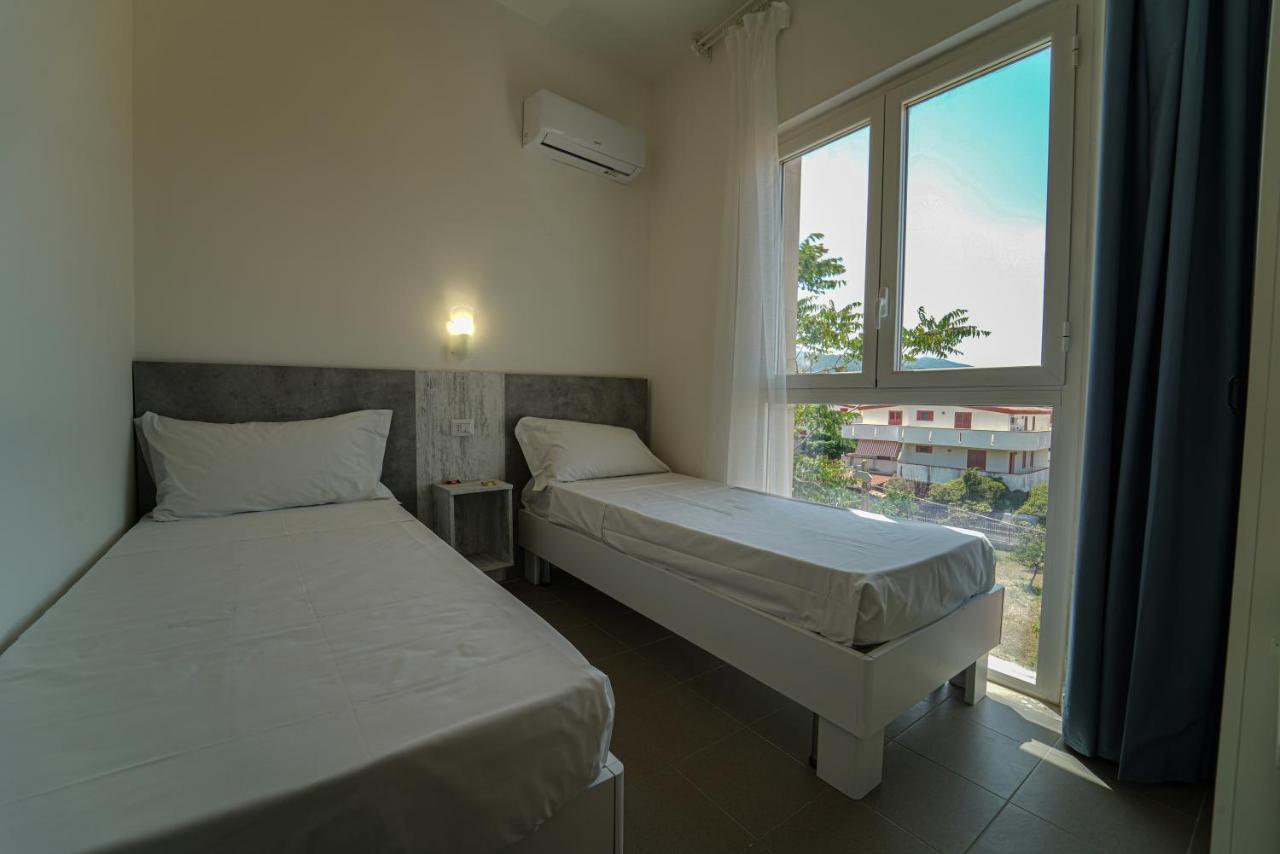 Hotel Rivabella Davoli Luaran gambar